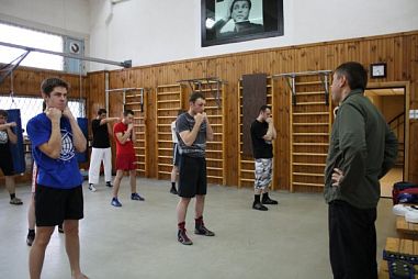 Кикбоксинг-Центр школа заслуженного тренера России Ишкова А.А. - фото, расписание, стоимость, отзывы - 2