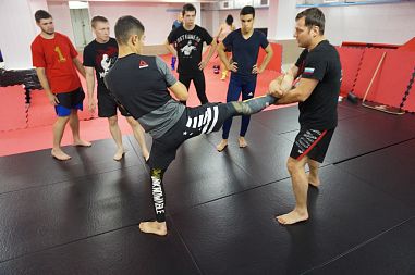 Академия ближнего боя Молот (Римская) - фото, расписание, стоимость, отзывы - 2