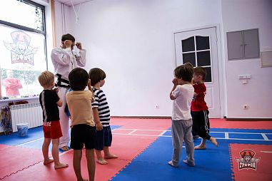 Школа тхэквондо "Грифон" (Площадь Мужества) - фото, расписание, стоимость, отзывы - 1