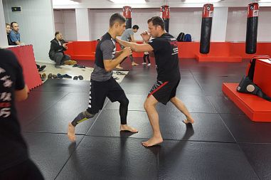 Академия ближнего боя Молот (Римская) - фото, расписание, стоимость, отзывы - 1