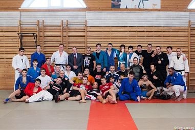 Спортивный клуб "МИР" (Каменоостровский) - фото, расписание, стоимость, отзывы - 1