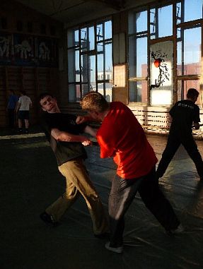 Тренинг центр самозащиты без оружия и рукопашного боя "Савник" - фото, расписание, стоимость, отзывы - 3