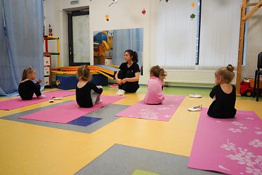 Школа художественной гимнастики GymBalance на Богатырском проспекте - фото, расписание, стоимость, отзывы - 2