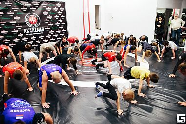 Академия фитнеса и единоборств R-1 - фото, расписание, стоимость, отзывы - 3